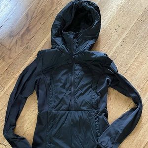 Lululemon run puffy